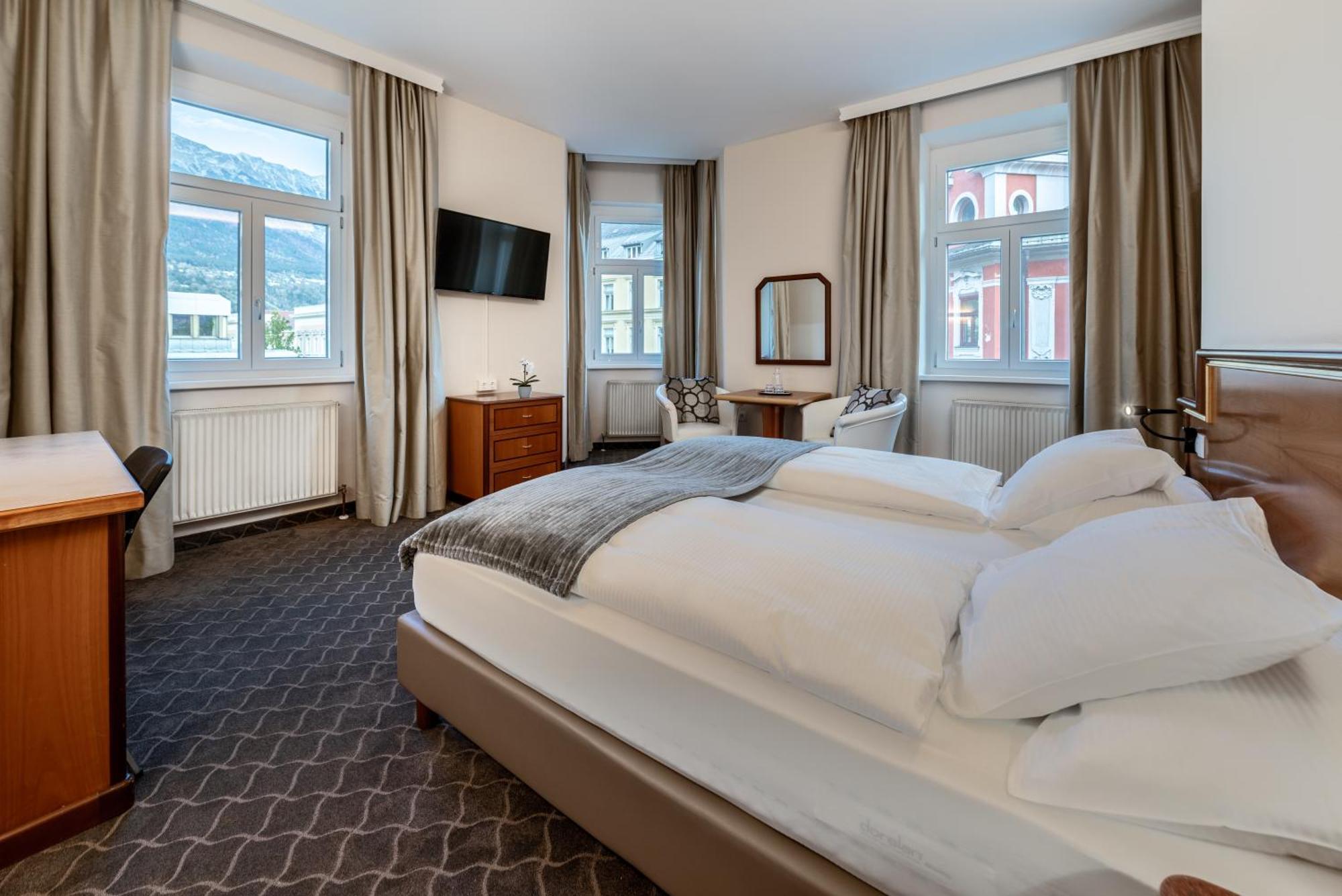 Hotel Neue Post I Self Check-In Инсбрук Екстериор снимка