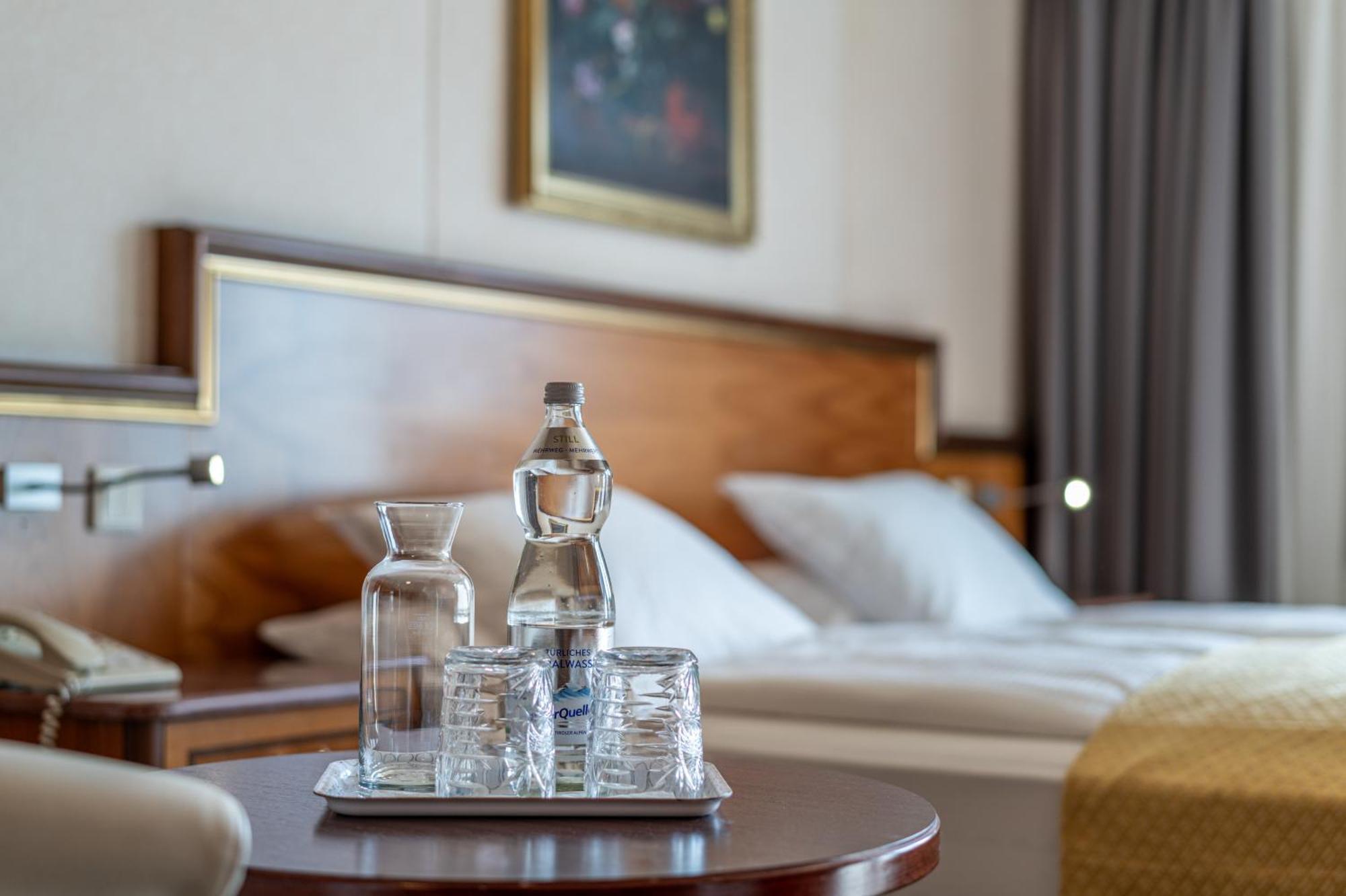 Hotel Neue Post I Self Check-In Инсбрук Екстериор снимка