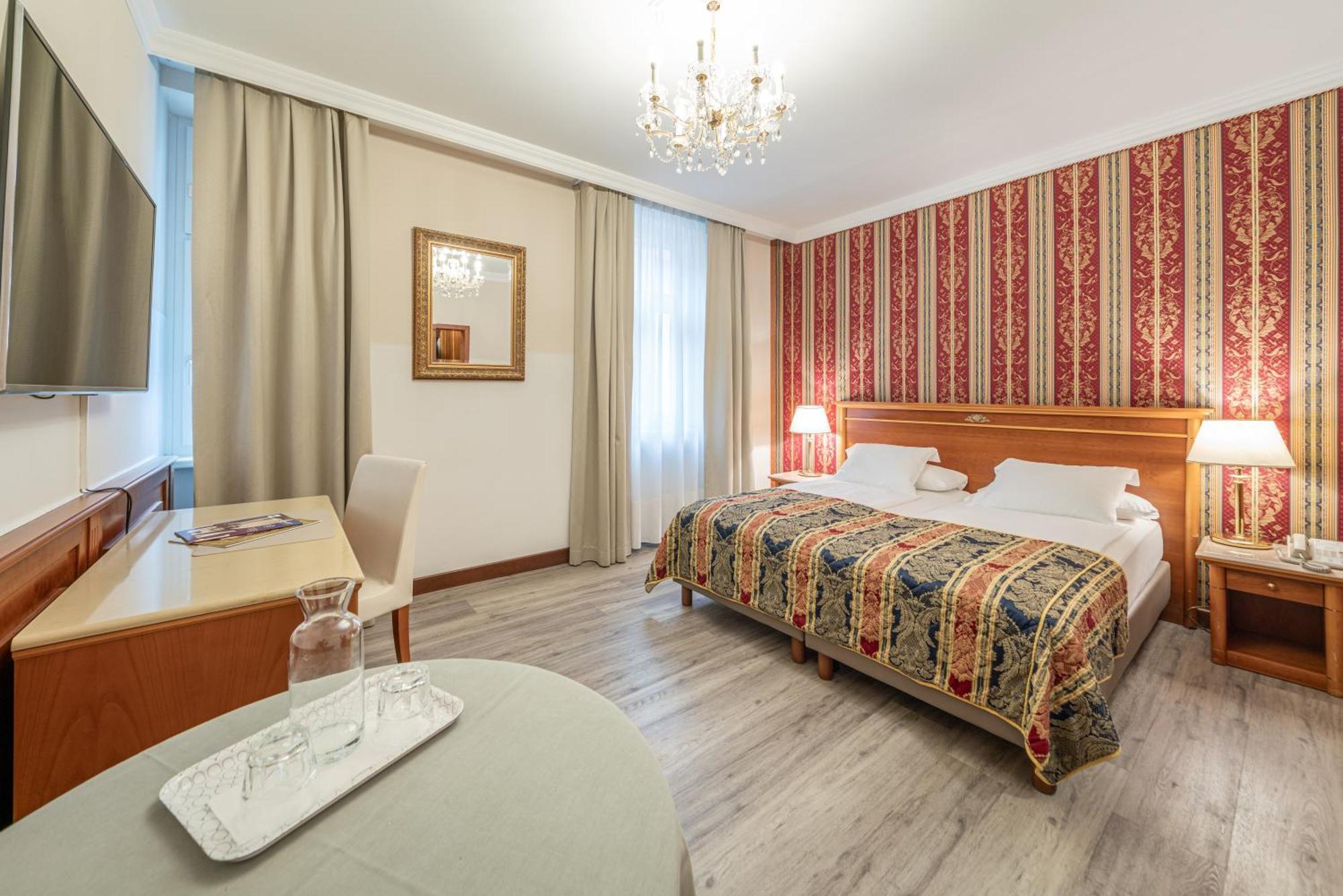 Hotel Neue Post I Self Check-In Инсбрук Екстериор снимка