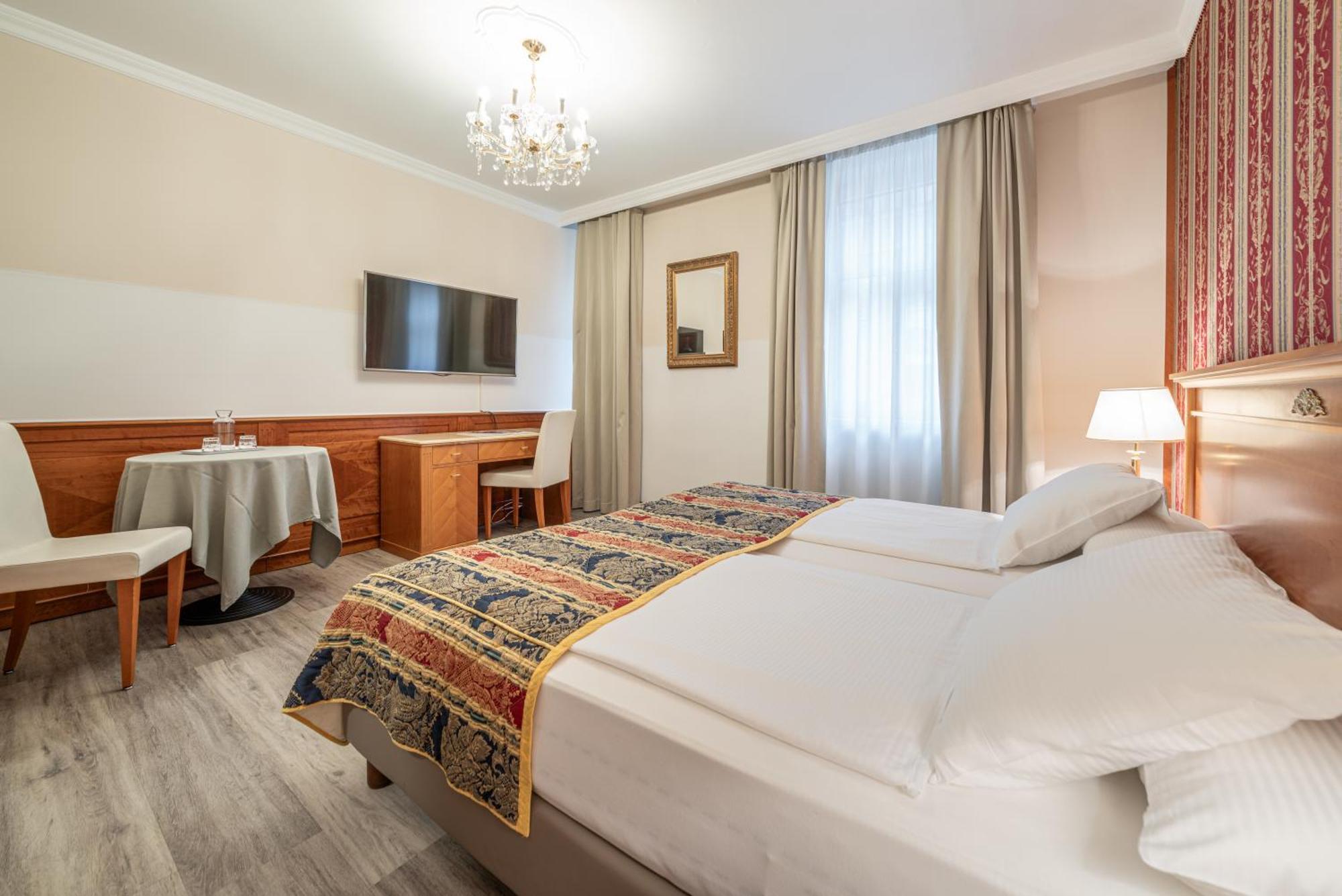 Hotel Neue Post I Self Check-In Инсбрук Екстериор снимка