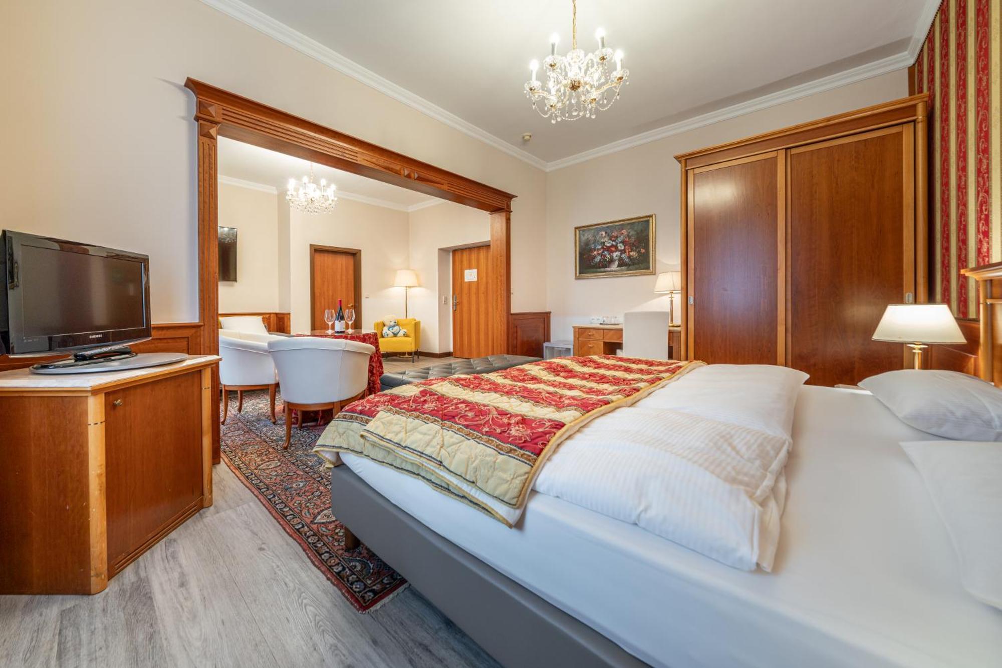 Hotel Neue Post I Self Check-In Инсбрук Екстериор снимка