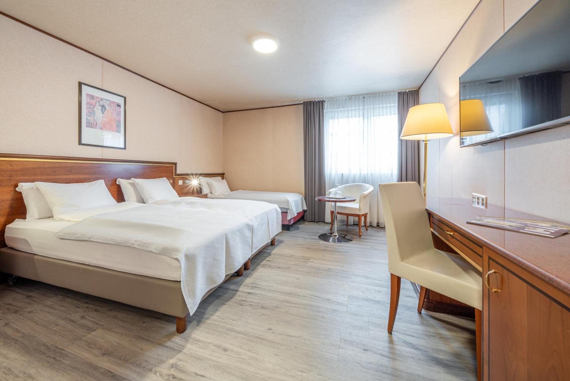 Hotel Neue Post I Self Check-In Инсбрук Екстериор снимка