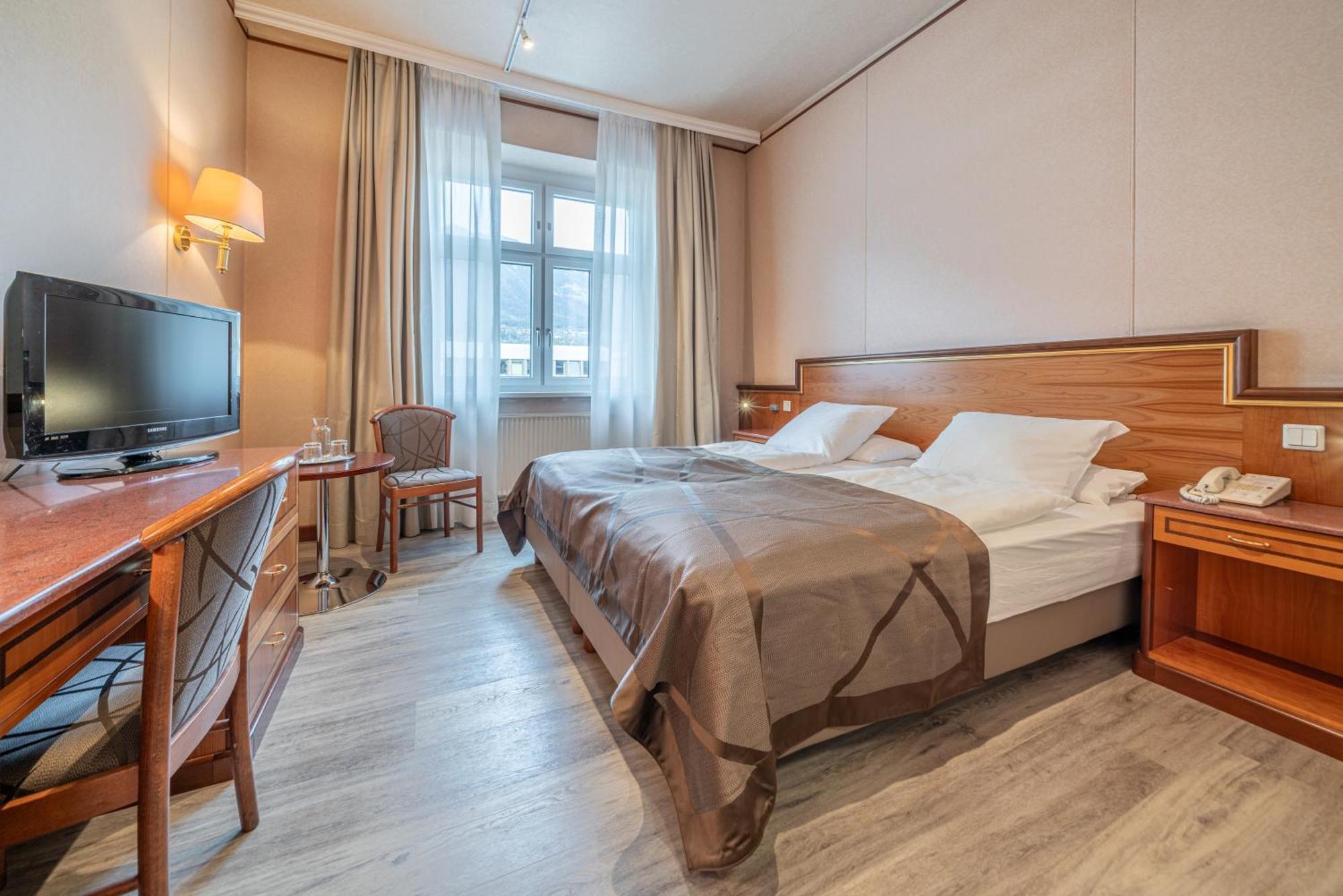 Hotel Neue Post I Self Check-In Инсбрук Екстериор снимка