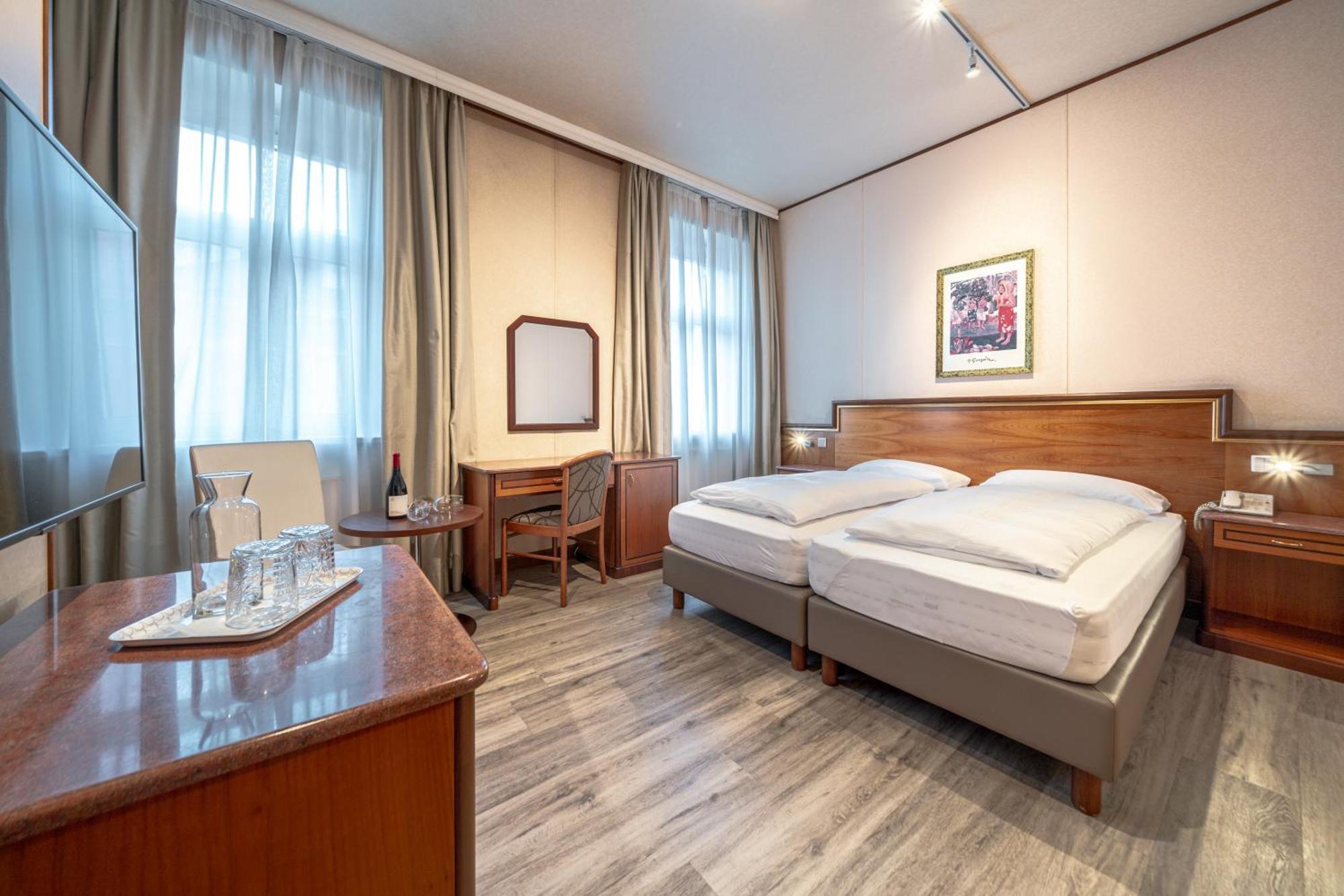 Hotel Neue Post I Self Check-In Инсбрук Екстериор снимка