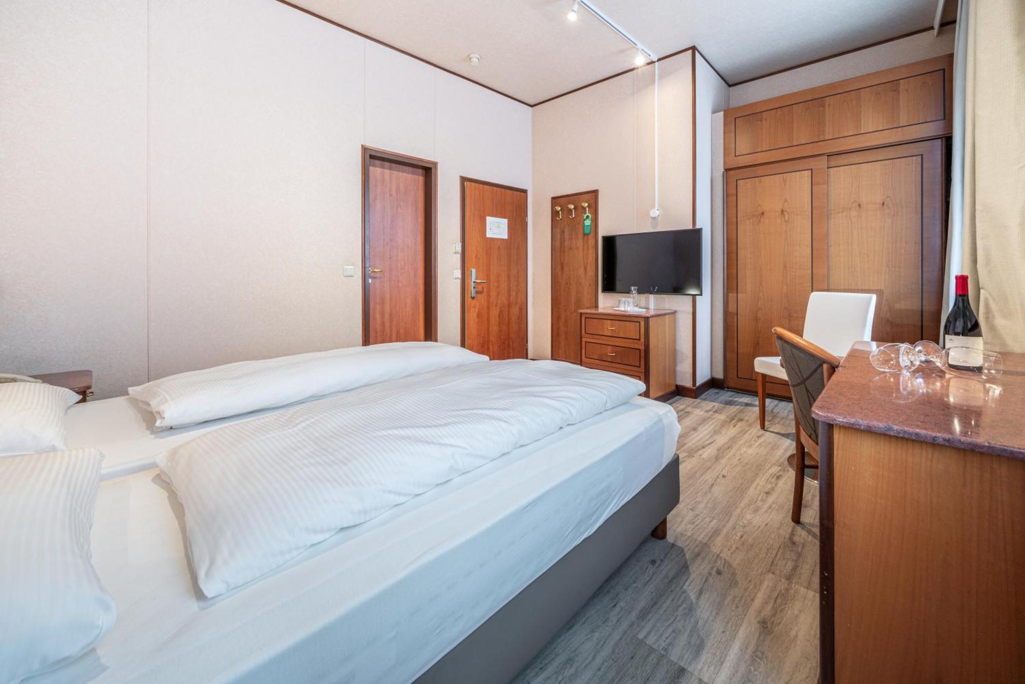 Hotel Neue Post I Self Check-In Инсбрук Екстериор снимка